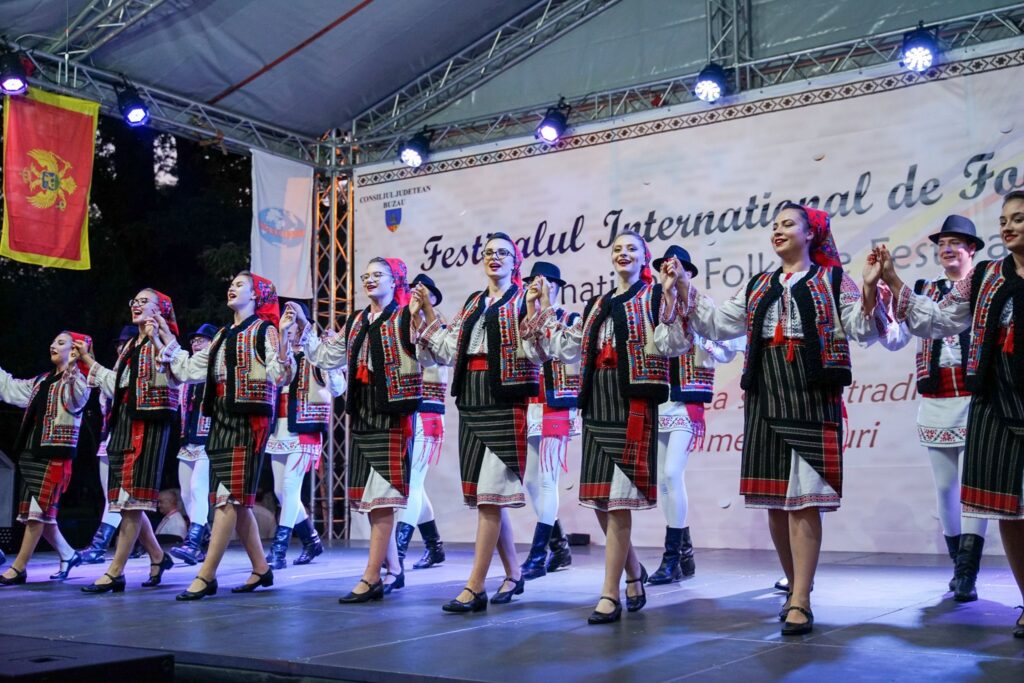 Festivalul „Plaiurile Mioriței”